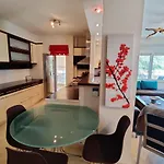 Апартаменты Quiet Luxury Near Center And Port *