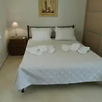 Quiet Luxury Near Center And Port Апартаменты