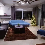 Quiet Luxury Near Center And Port