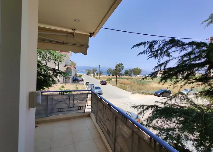 Quiet Luxury Near Center And Port *