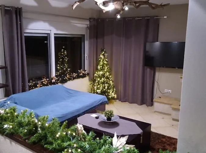 Quiet Luxury Near Center And Port